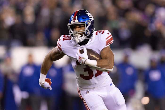 Jan 21, 2023; Philadelphia, Pennsylvania, USA; New York Giants running back Matt Breida (31) runs for a touchdown against the Philadelphia Eagles in the third quarter during an NFC divisional round game at Lincoln Financial Field.